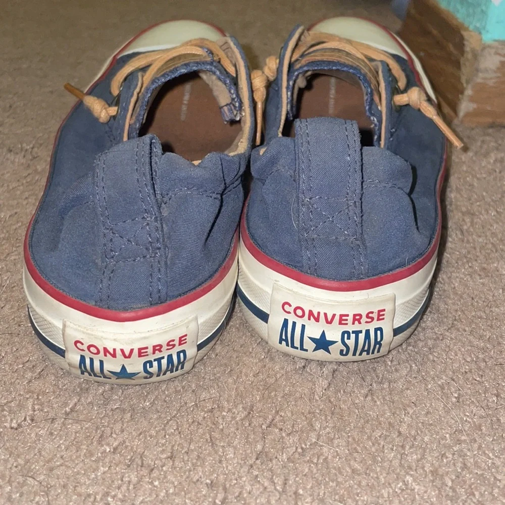 Converse shoes - Picture 3 of 4